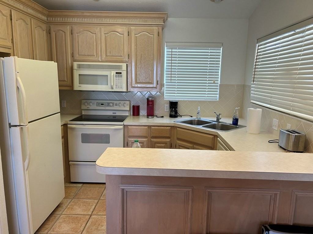 415 Sun Dial Cir - Photo 6 of 30