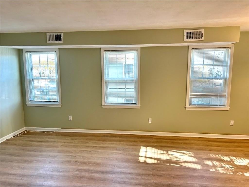 101 Marlborough St Apt 2 #2 - Photo 4 of 13