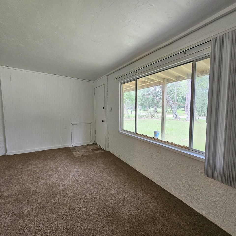 2918 Regent Dr - Photo 7 of 24