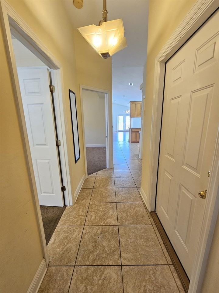 3283 Emerson Ln - Photo 5 of 34