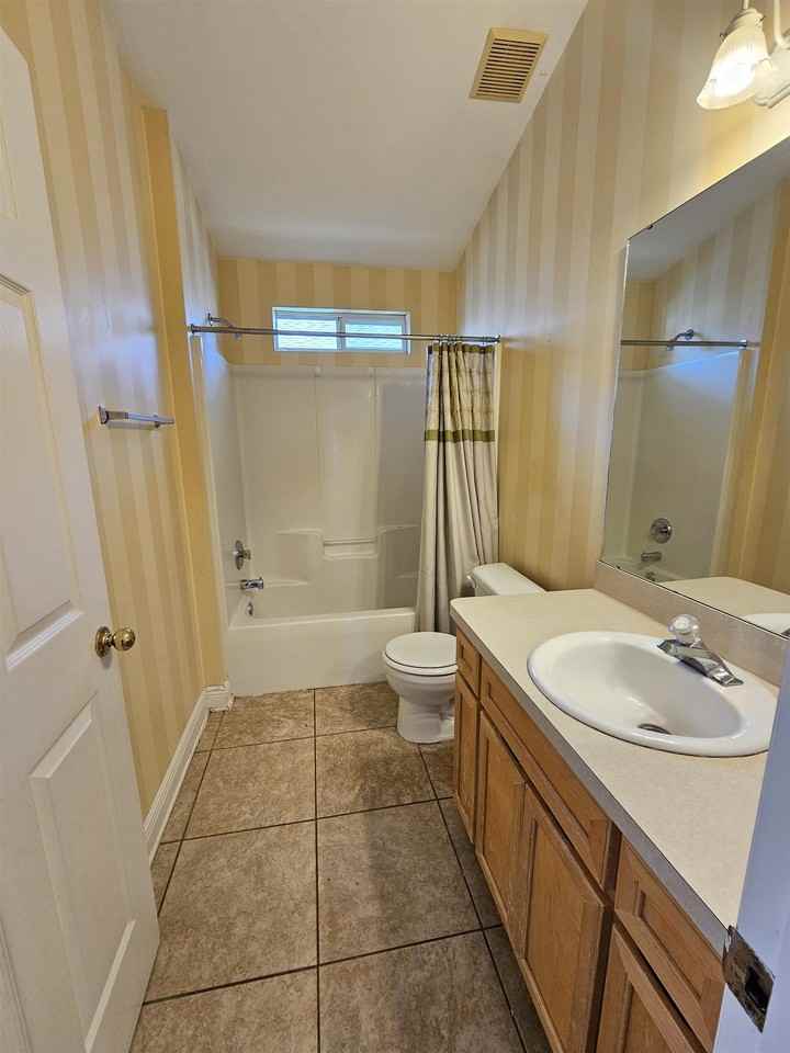 3283 Emerson Ln - Photo 7 of 34