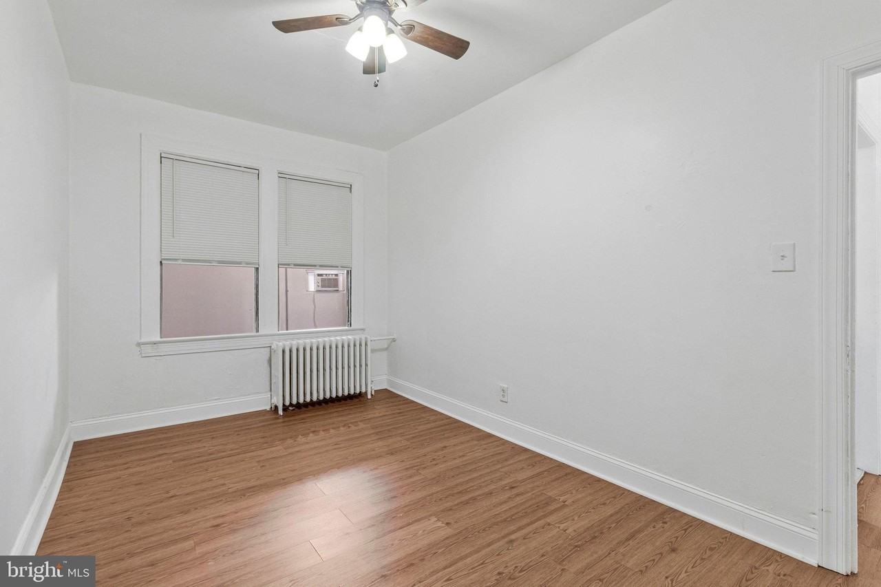 1111 Queen St Ne Apt 3 #3 - Photo 5 of 8