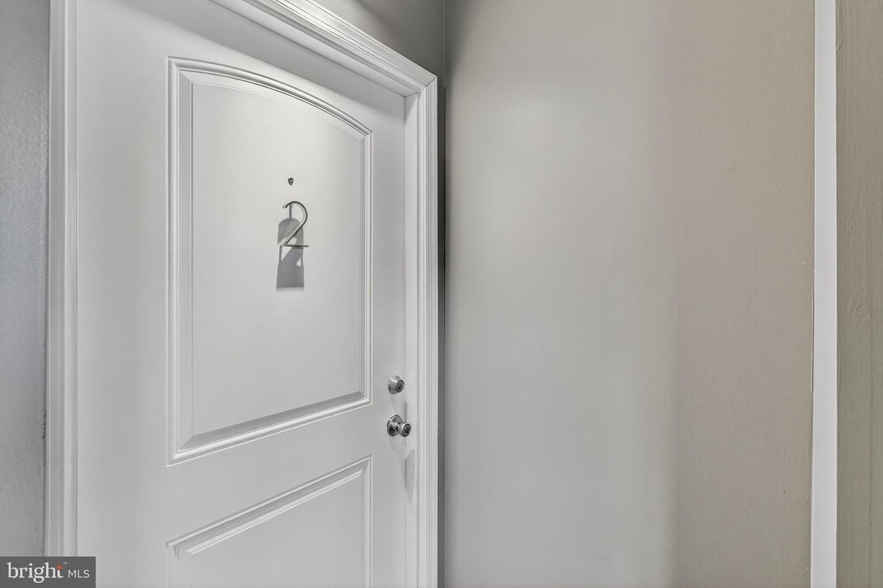 5619 1st St Nw Apt 2 #2 - Photo 4 of 27