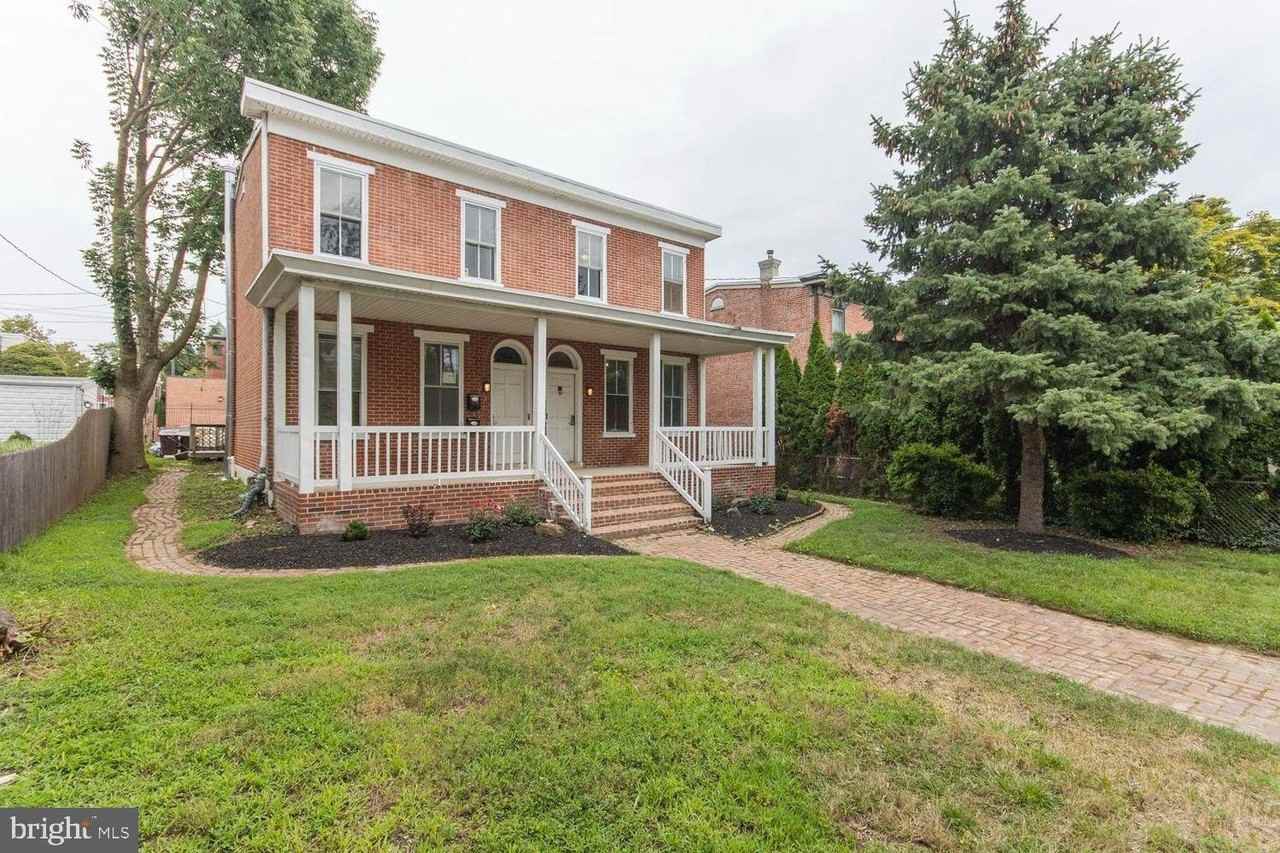 1821 Delaware Ave Unit A #A - Photo 2 of 10