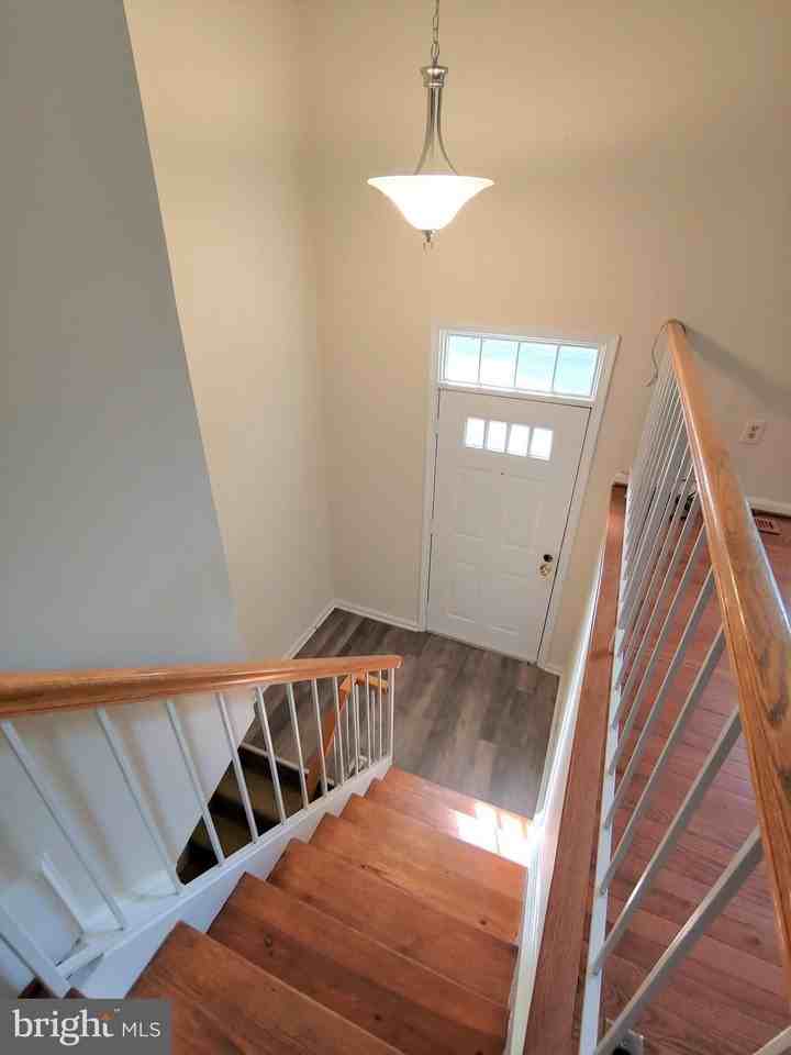 1619 Howard Chapel Ct - Photo 2 of 26