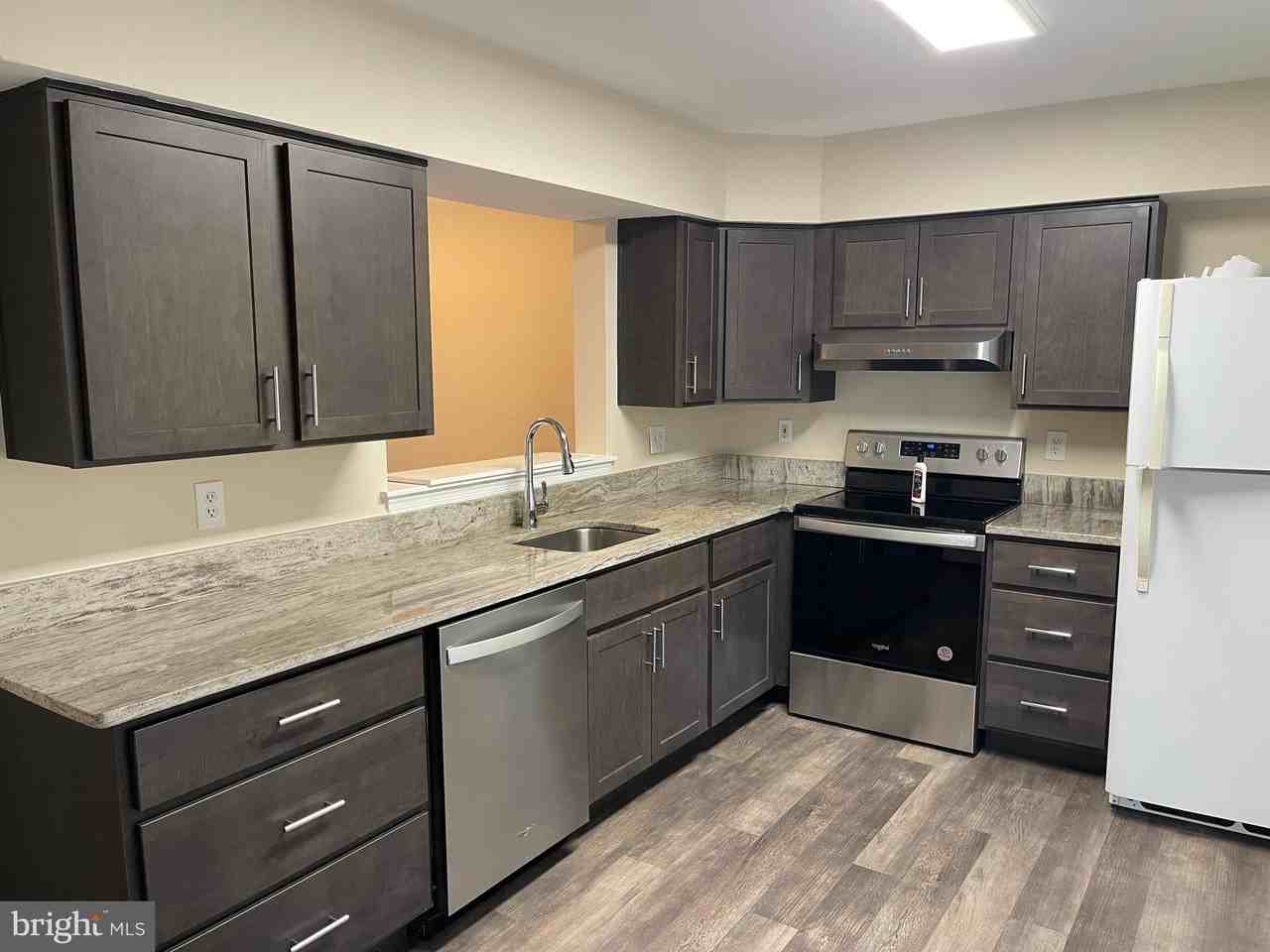 1619 Howard Chapel Ct - Photo 6 of 26