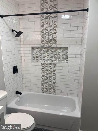 1722 Aliceanna St Apt 2 #2 - Photo 2 of 8