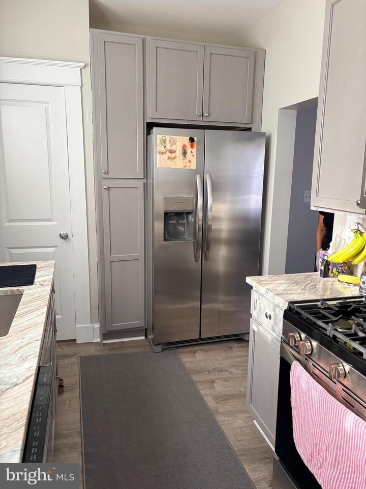 3104 Texas Ave - Photo 2 of 10