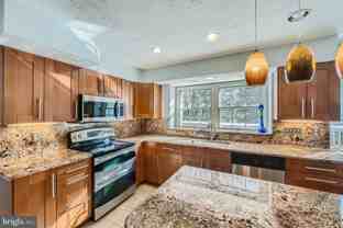 8 Sapphire Hill Ct - Photo 1 of 1