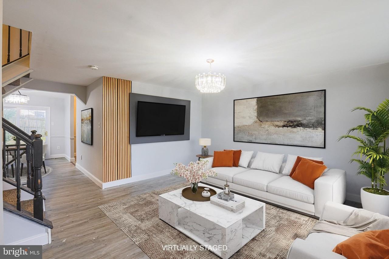 13 Donn Ct - Photo 3 of 21