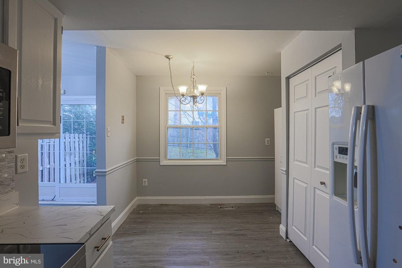 13 Donn Ct - Photo 6 of 21