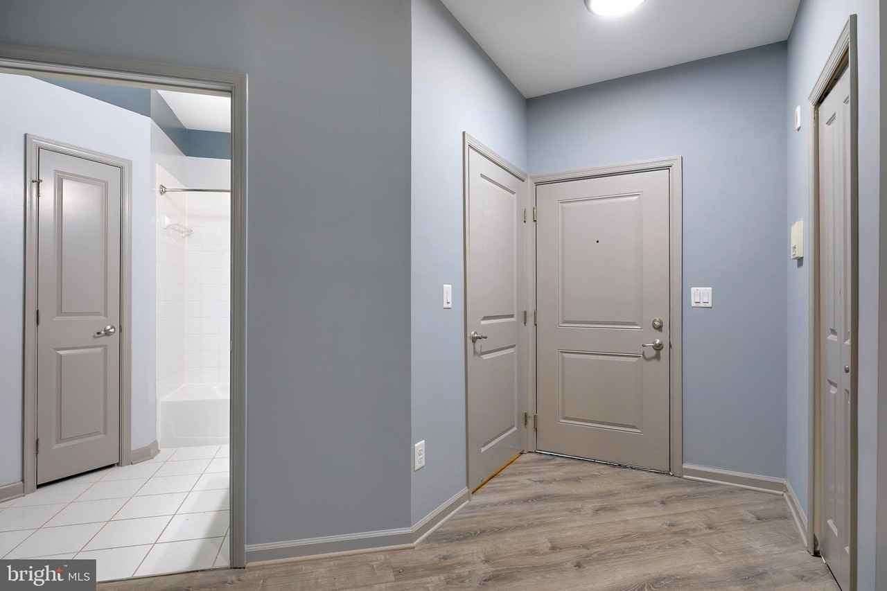 8390 Ice Crystal Dr Unit B #B - Photo 4 of 33