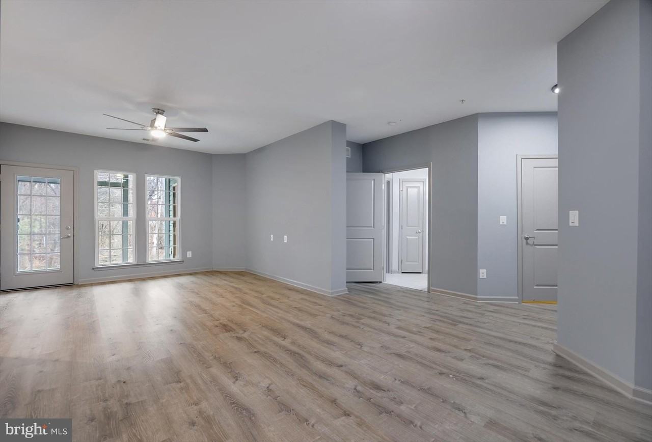 8390 Ice Crystal Dr Unit B #B - Photo 6 of 33