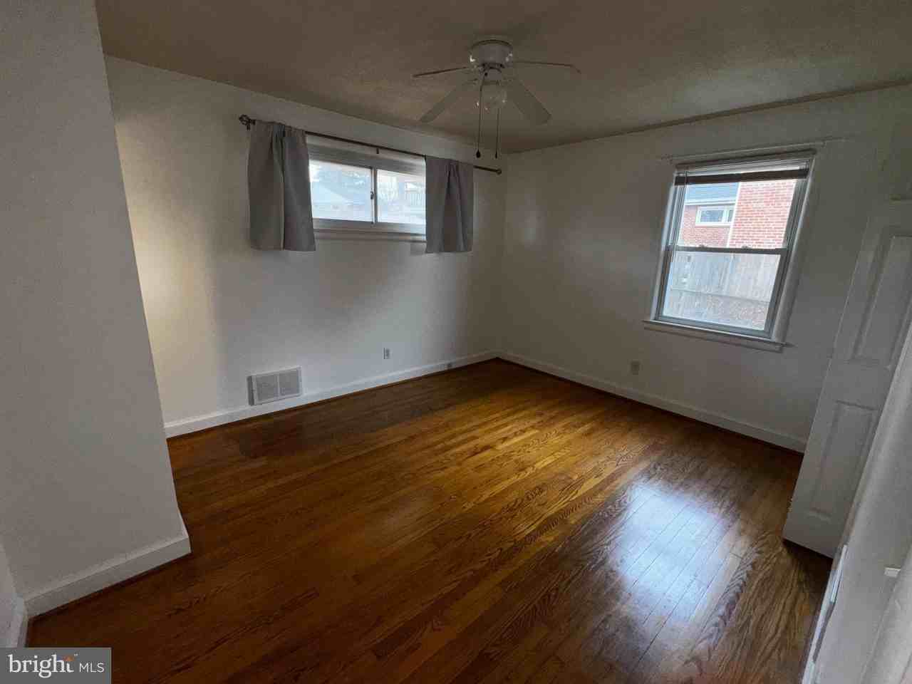 10502 Glenhaven Dr - Photo 7 of 20