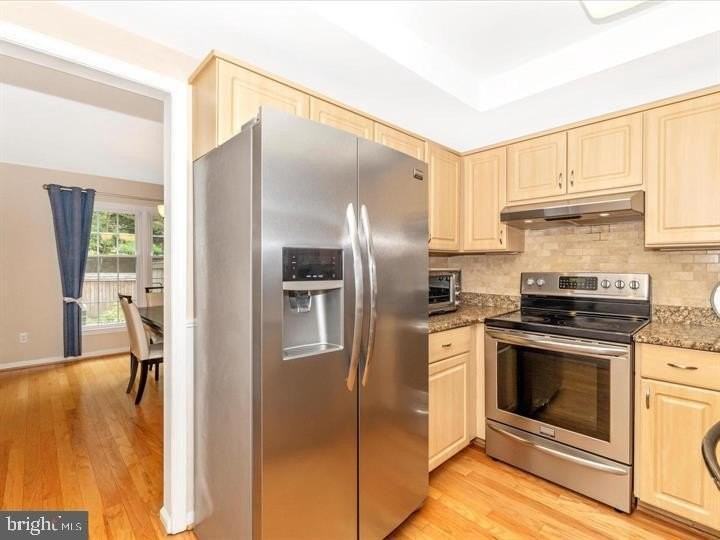 20105 Waringwood Way - Photo 6 of 39