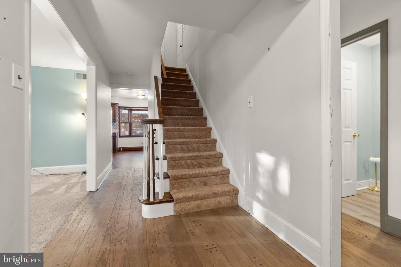 137 Blackfoot Trl - Photo 4 of 25