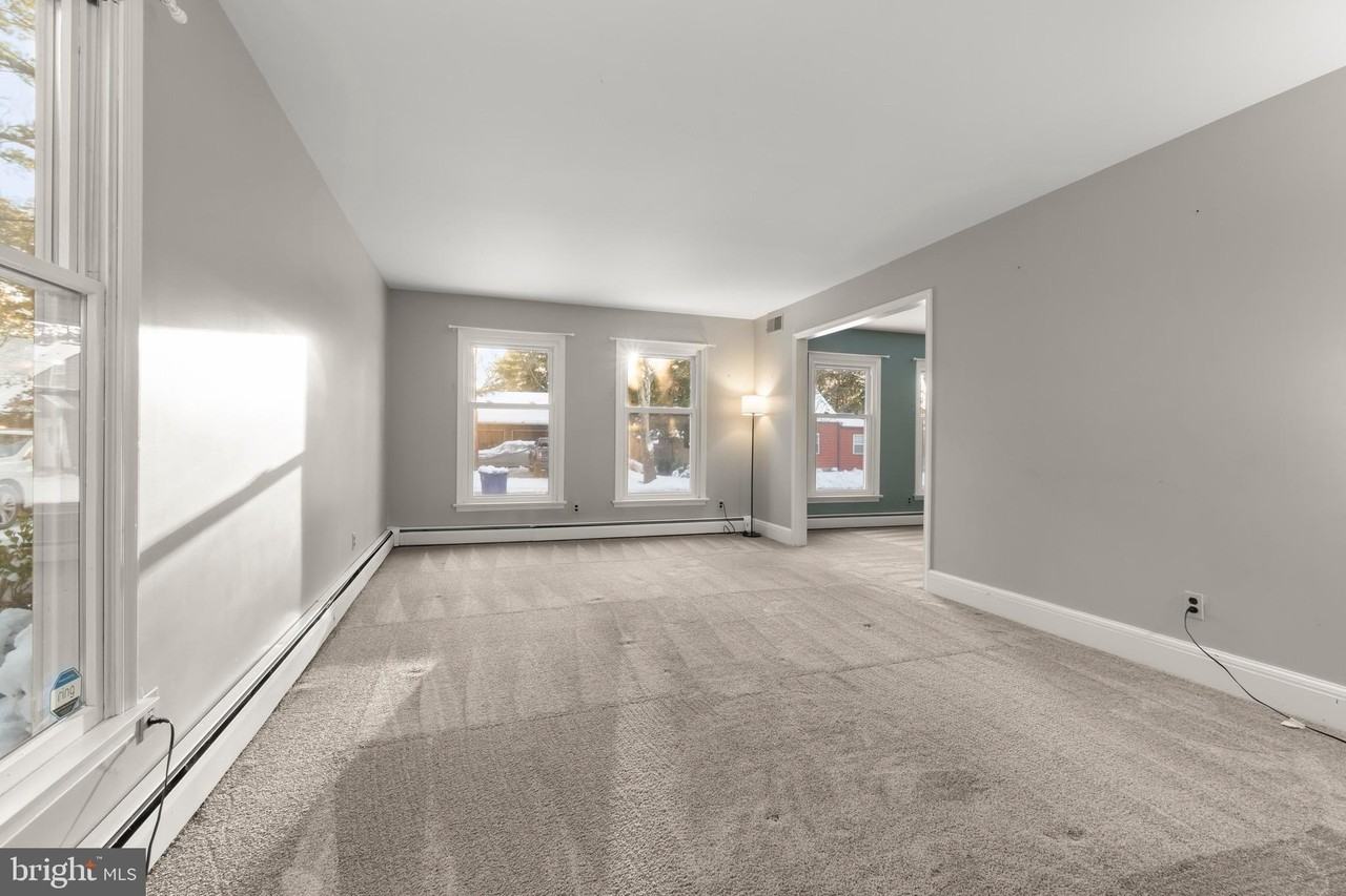 137 Blackfoot Trl - Photo 5 of 25