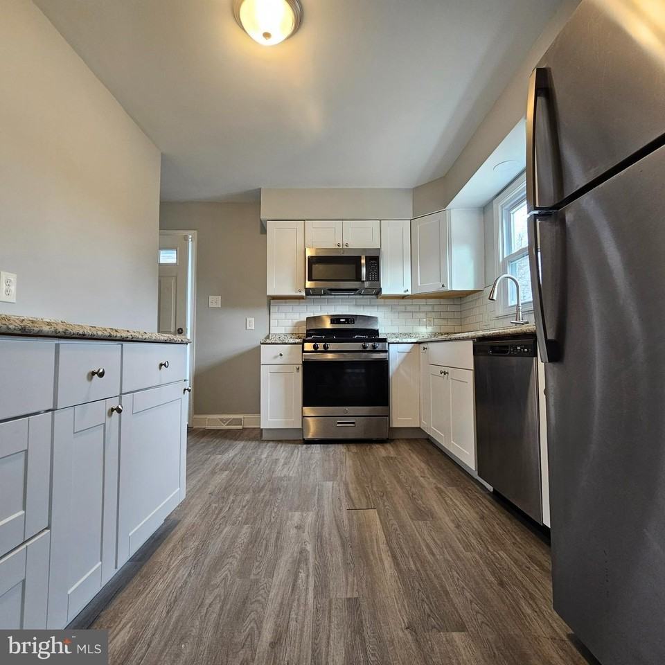 1565 S Main Rd - Photo 5 of 15