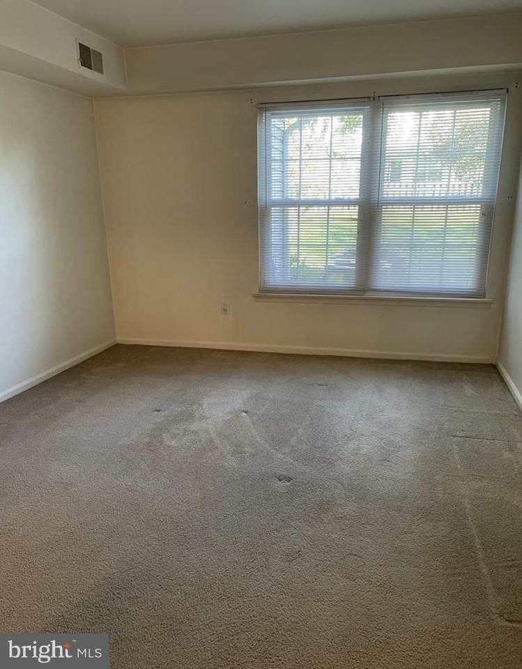 17023 Bennett Pl - Photo 6 of 15