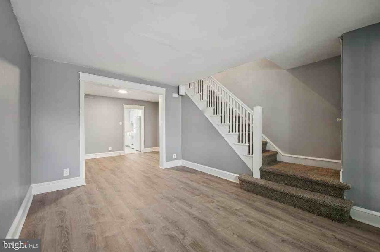 445 Millbank Rd - Photo 4 of 15