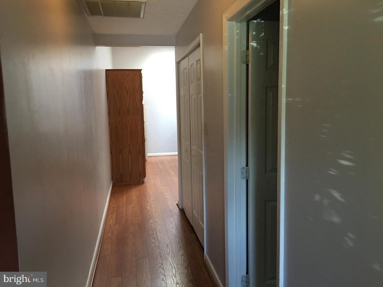 17 Cambridge Ln - Photo 2 of 12