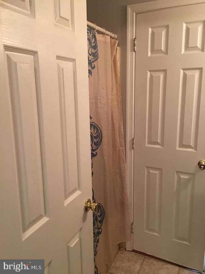 17 Cambridge Ln - Photo 6 of 12