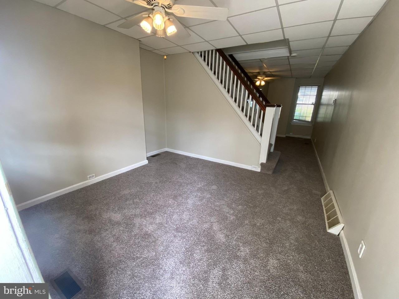 238 E 6th Ave - Photo 4 of 18