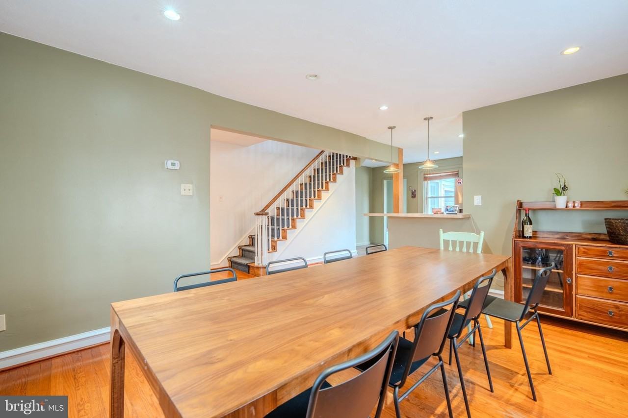 128 Henley Rd - Photo 5 of 44