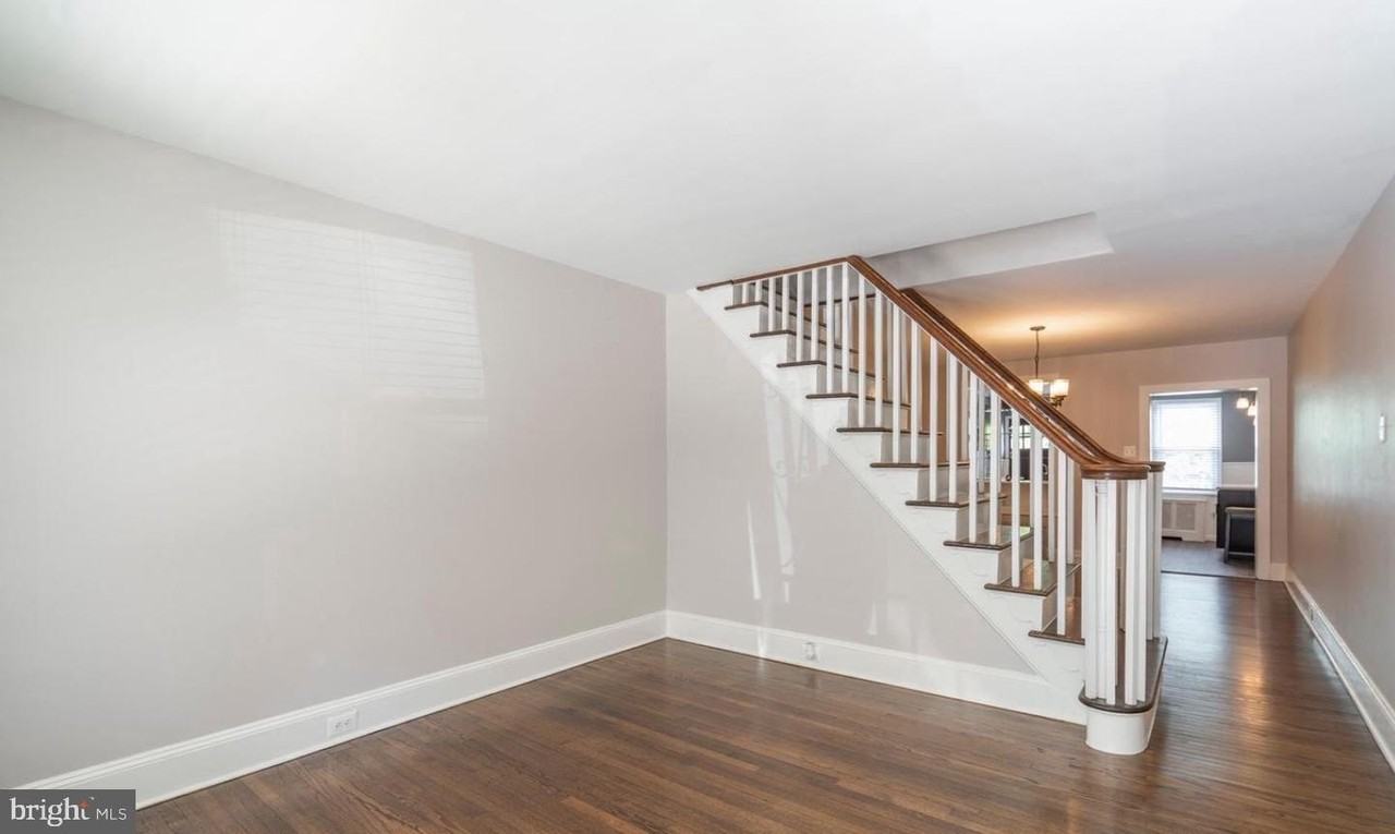 34 Maple St - Photo 3 of 35