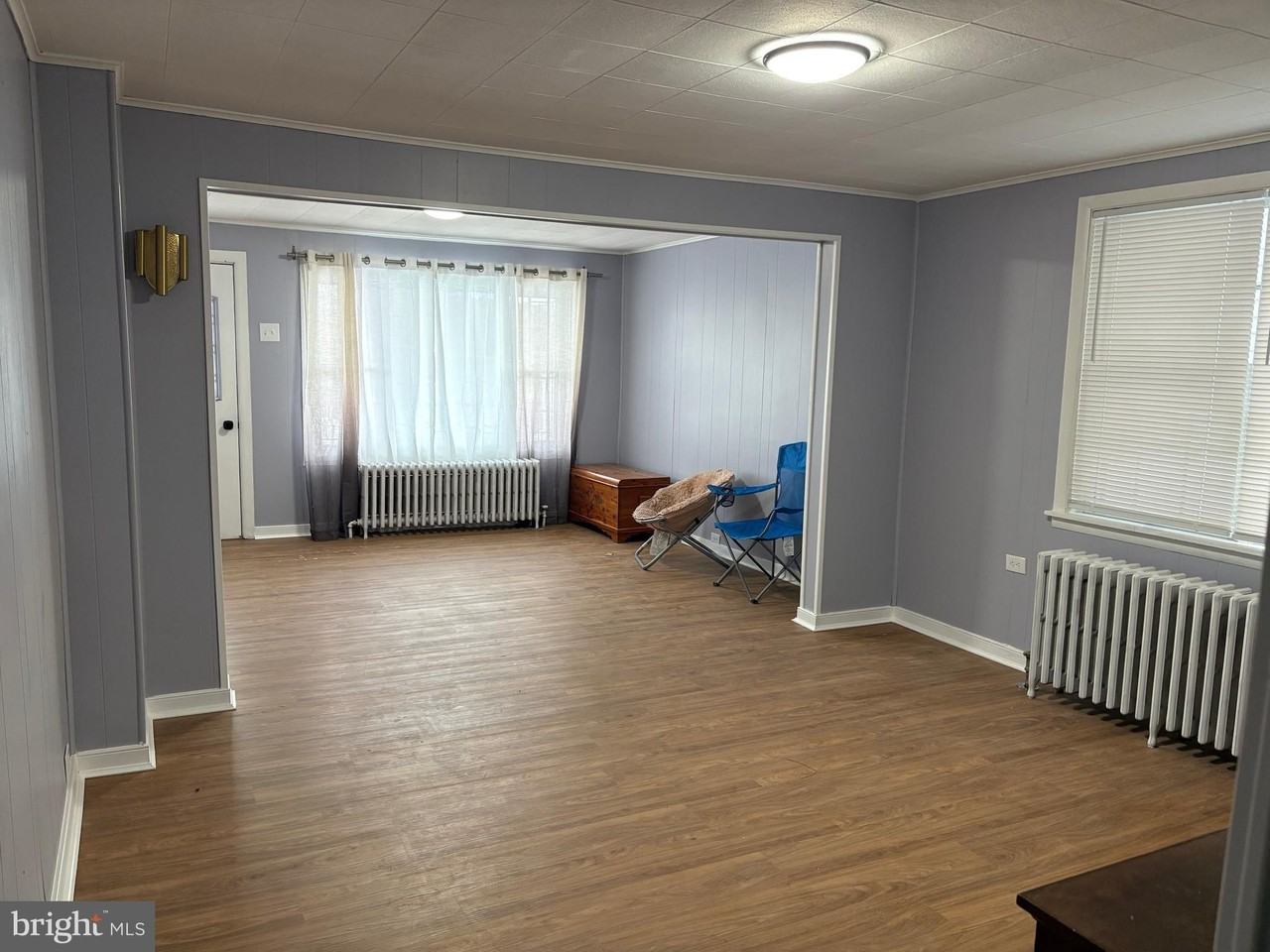 657 Pine Hill St - Photo 3 of 25