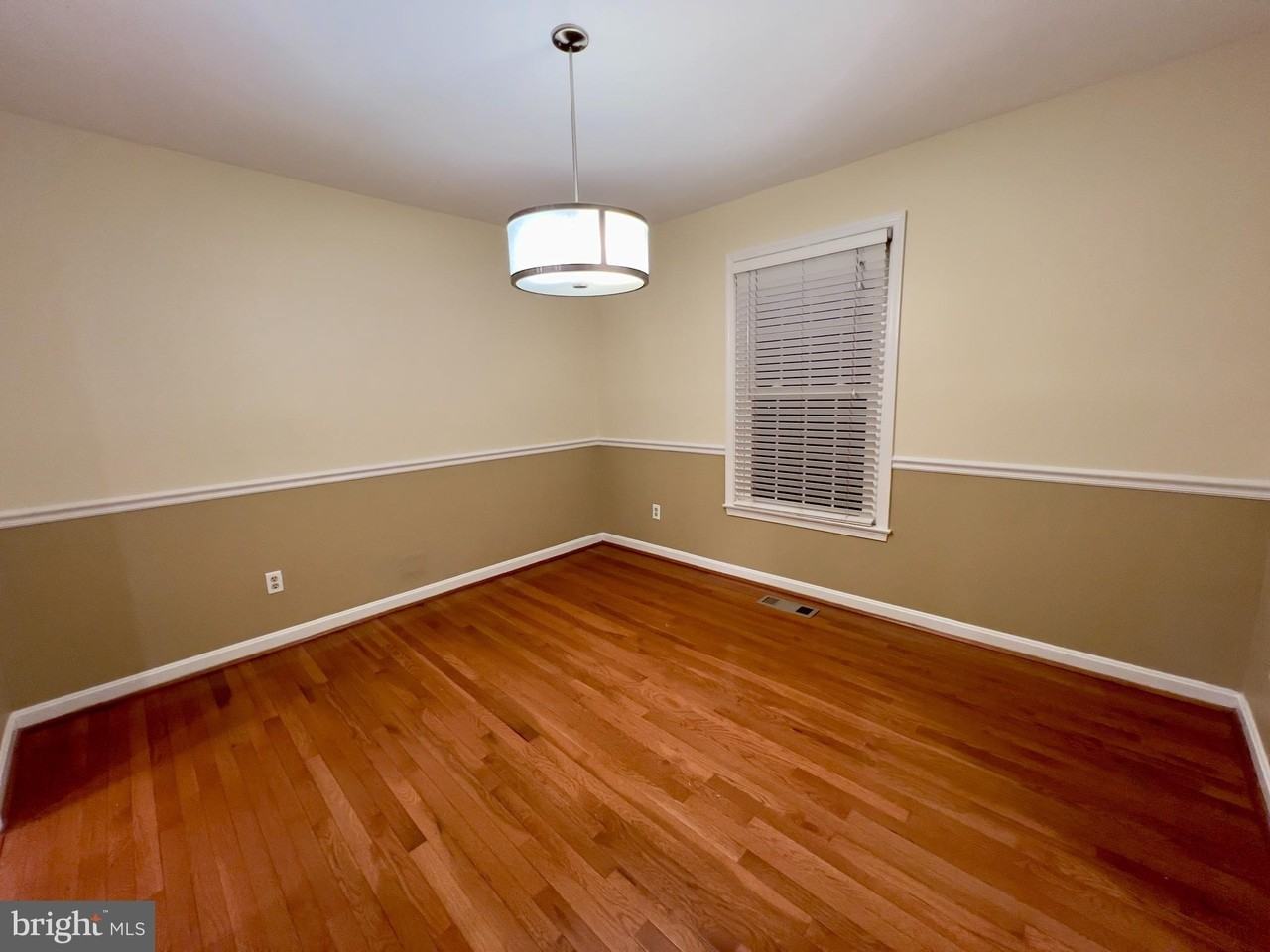 3148 Hartwick Ln - Photo 5 of 10