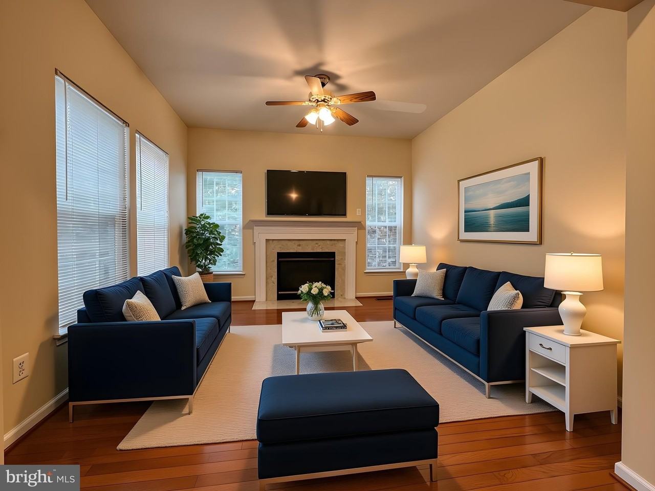 10168 Elgin Way - Photo 4 of 37