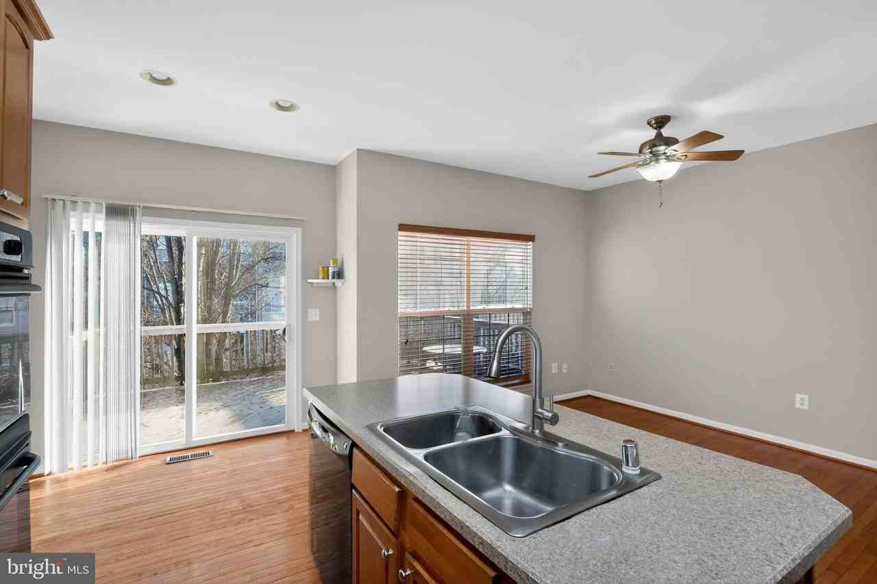 207 Chesterbrook Ct - Photo 4 of 16