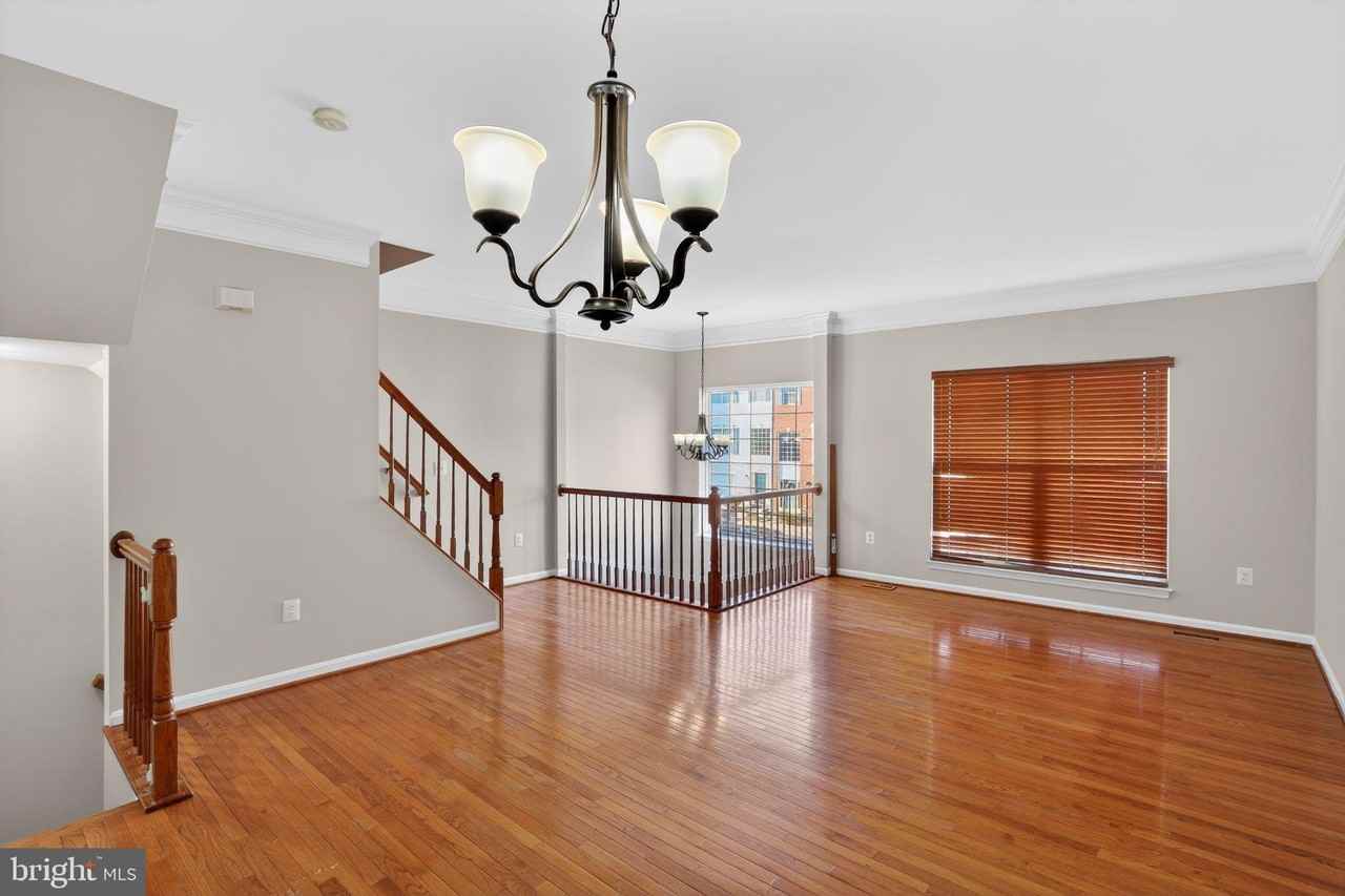 207 Chesterbrook Ct - Photo 5 of 16