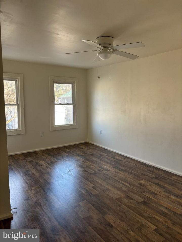 722 W Stephen St - Photo 3 of 21