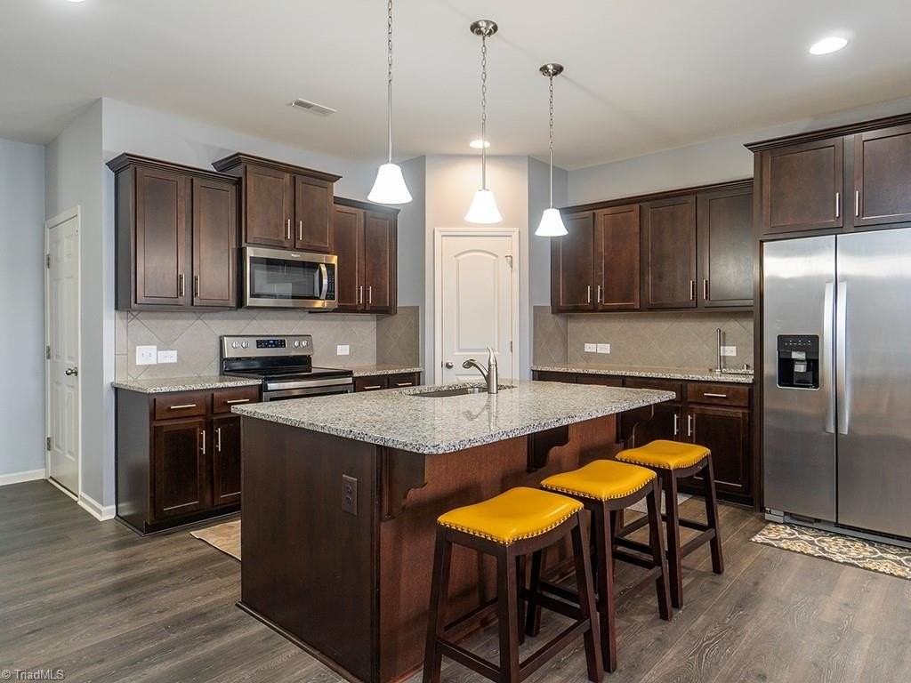 710 Wrenn Miller St - Photo 6 of 21