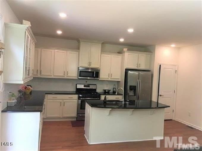 725 Edgewater Ridge Ct - Photo 7 of 22