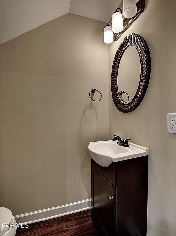 95 Chucks Aly - Photo 6 of 18