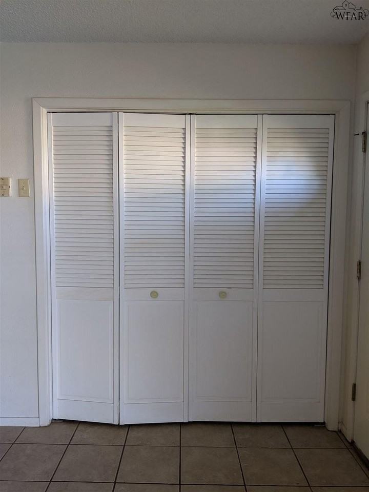 1904 Central Fwy - Photo 7 of 30