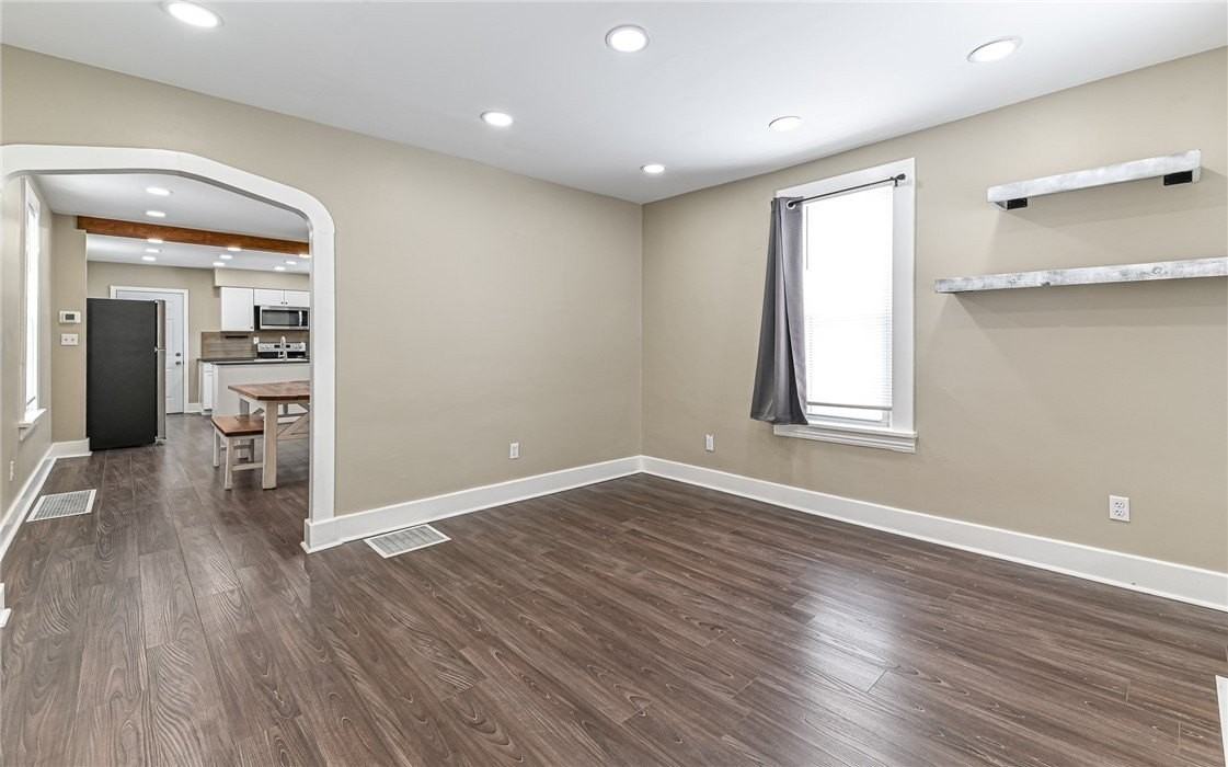 1014 Linden St - Photo 4 of 22