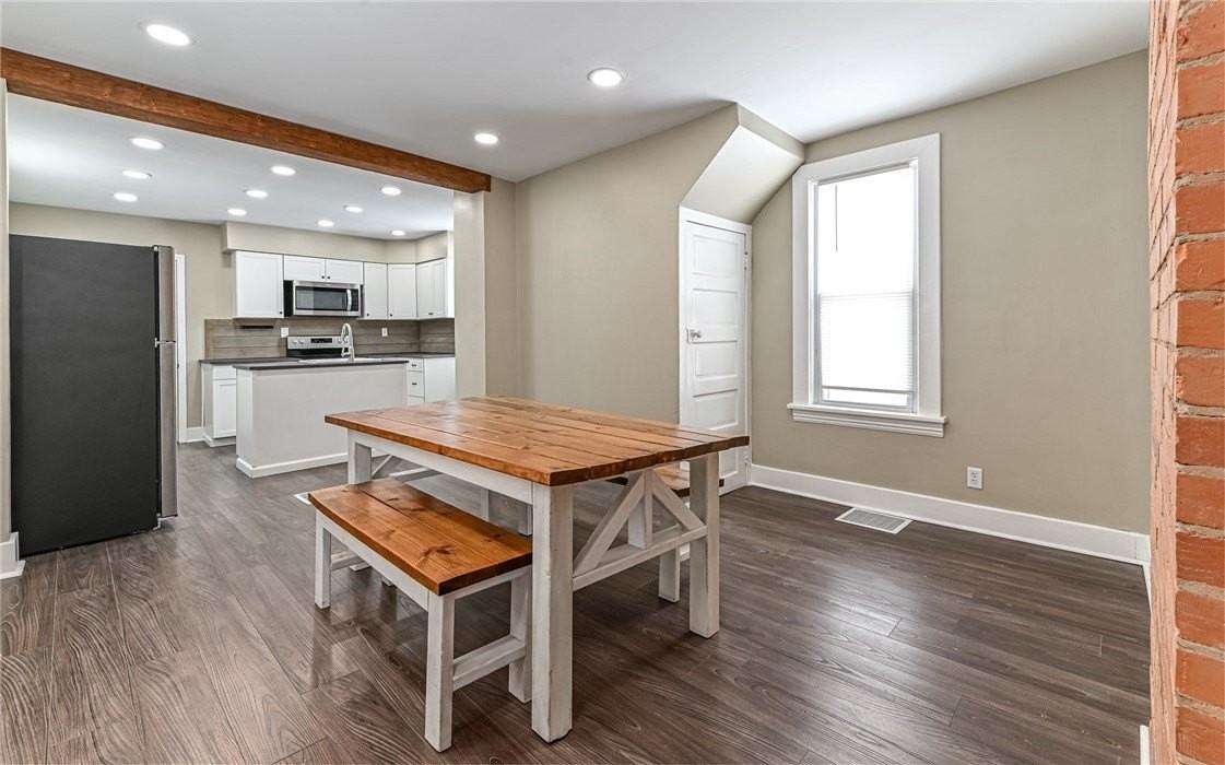 1014 Linden St - Photo 5 of 22