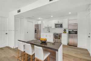 featured image of 2443 Nw 55th St