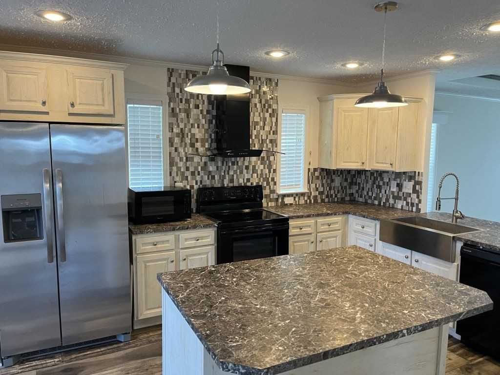 3113 Wiley Ave - Photo 2 of 24