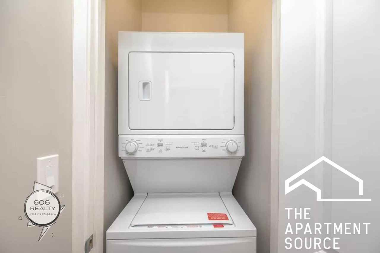 5207 W Belmont Ave #2C - Photo 6 of 14