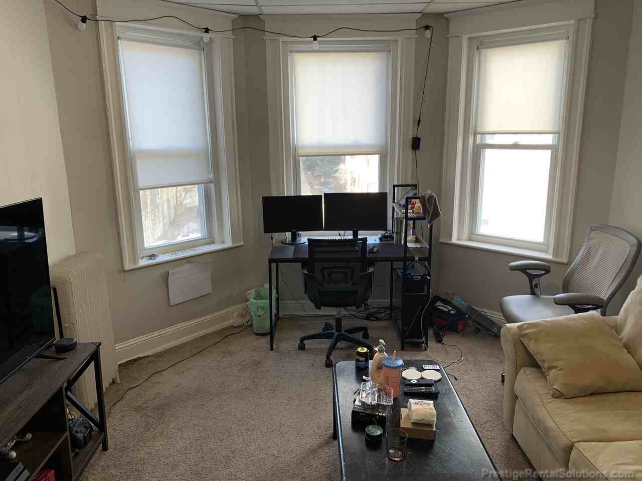 Woodstock Ave #11 - Photo 2 of 13