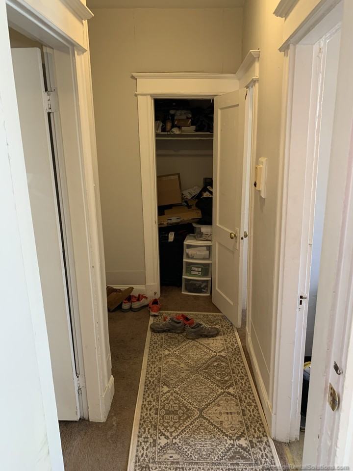 Woodstock Ave #11 - Photo 4 of 13