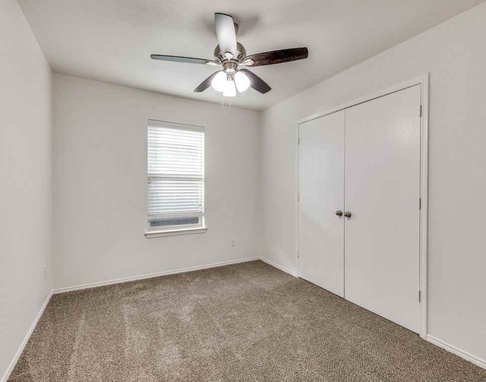 2033 Cattle Creek Rd - Photo 5 of 14