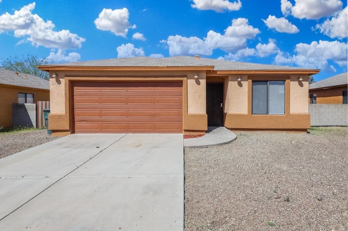 6930 S Missiondale Rd - Photo 4 of 29