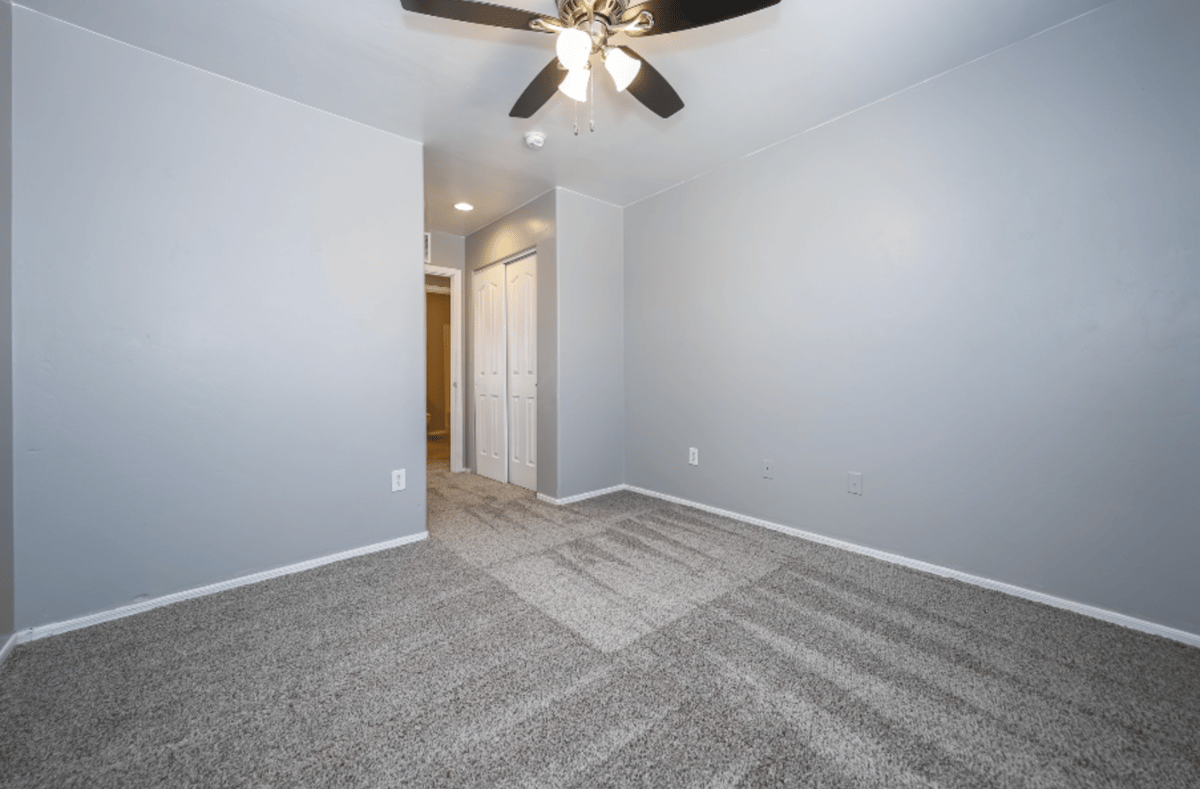 6930 S Missiondale Rd - Photo 7 of 29