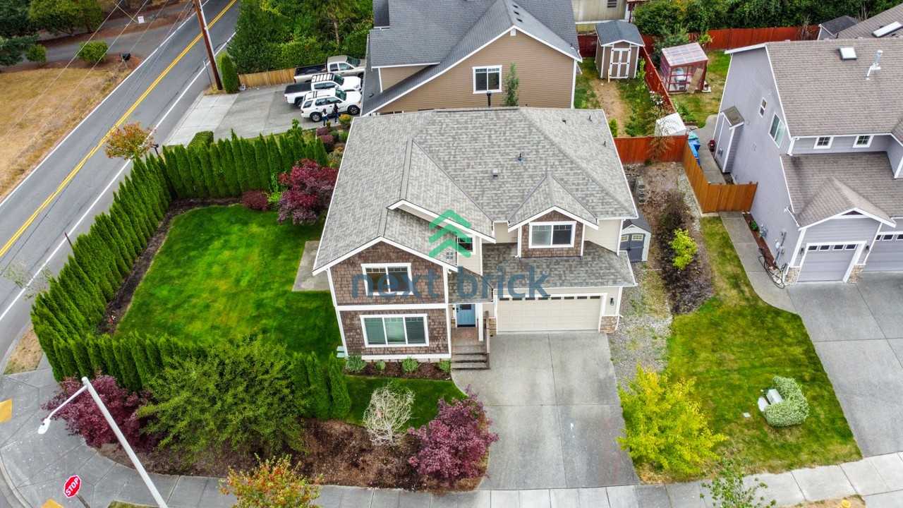 13807 17th Ave W - Photo 2 of 30